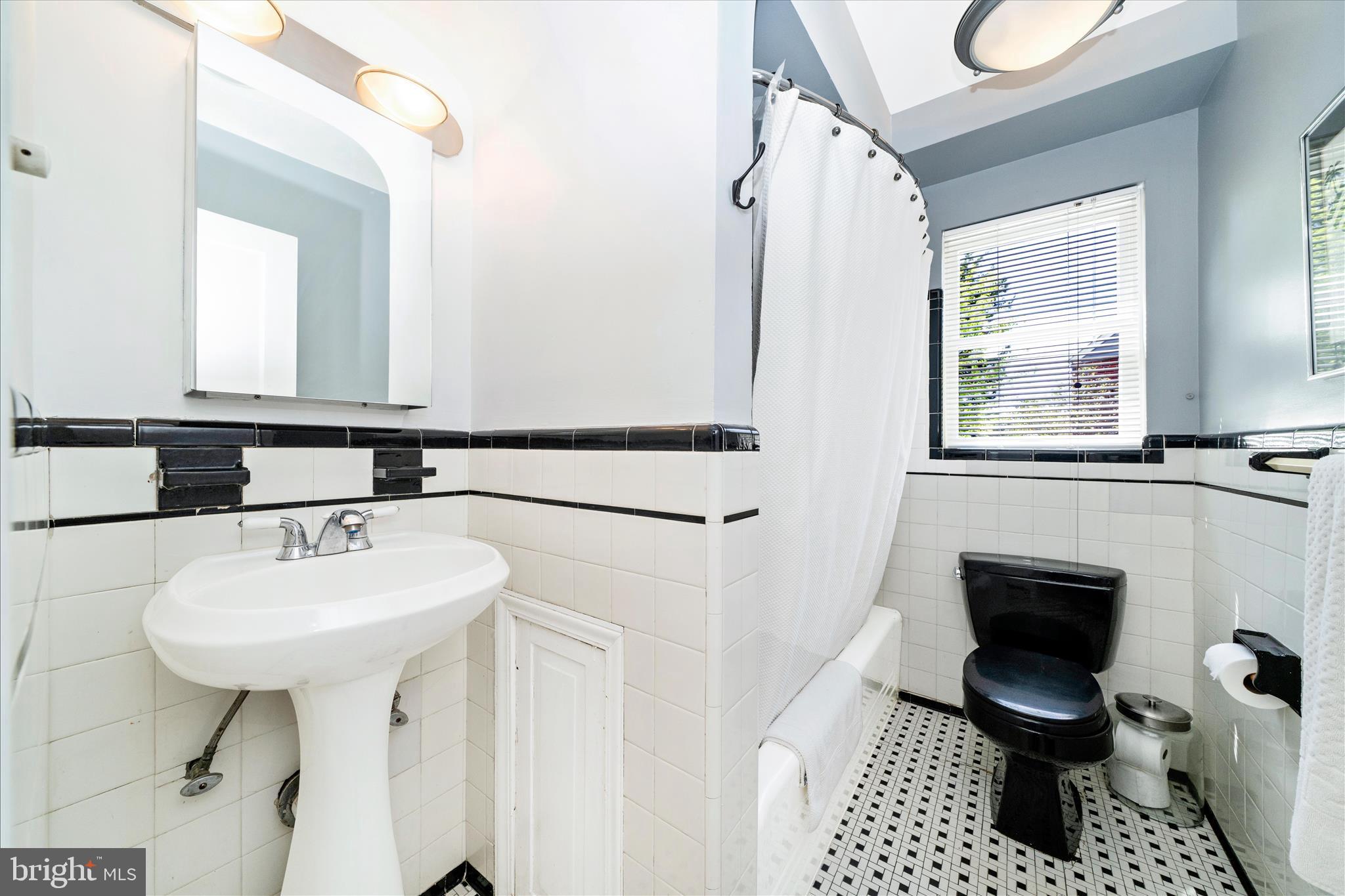 9300 Mintwood Street Silver Spring, MD 20901 - Photo 87 of 115 Hall Bathroom