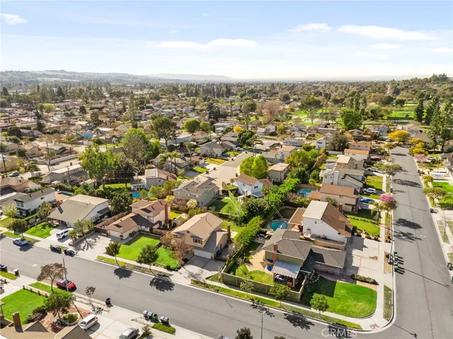 $915,000 | 433 North Shaftesbury Avenue, San Dimas, CA 91773