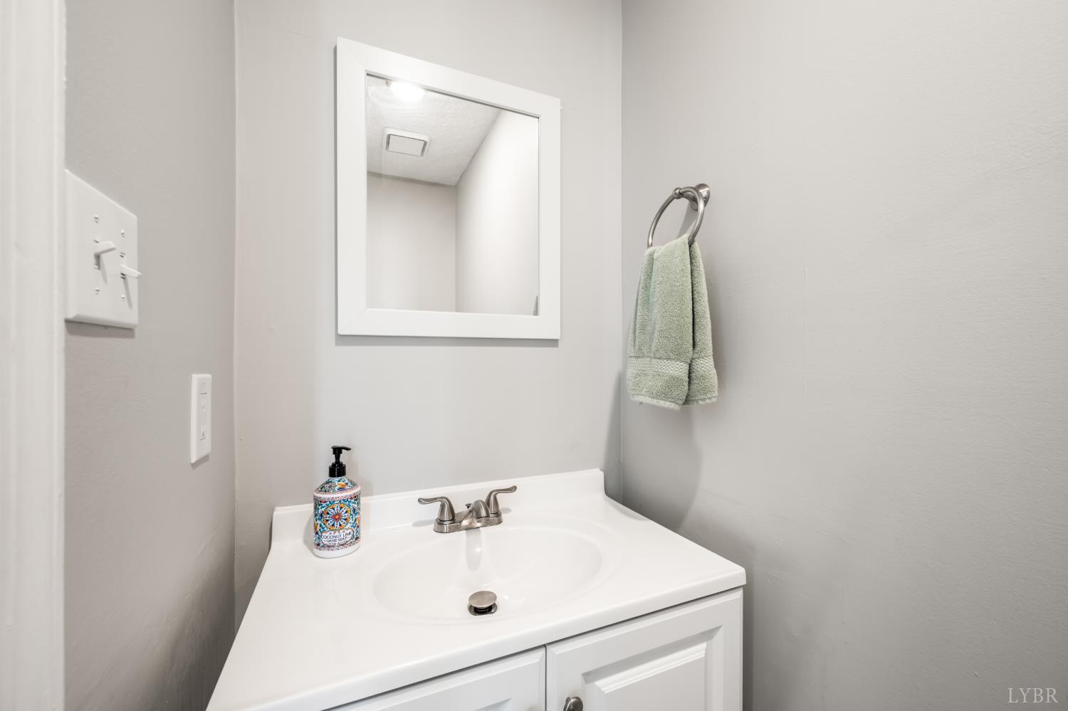 8022 Timberlake Road, Unit 20 Lynchburg, VA 24502 - Photo 12 of 28 Gallery Image 12