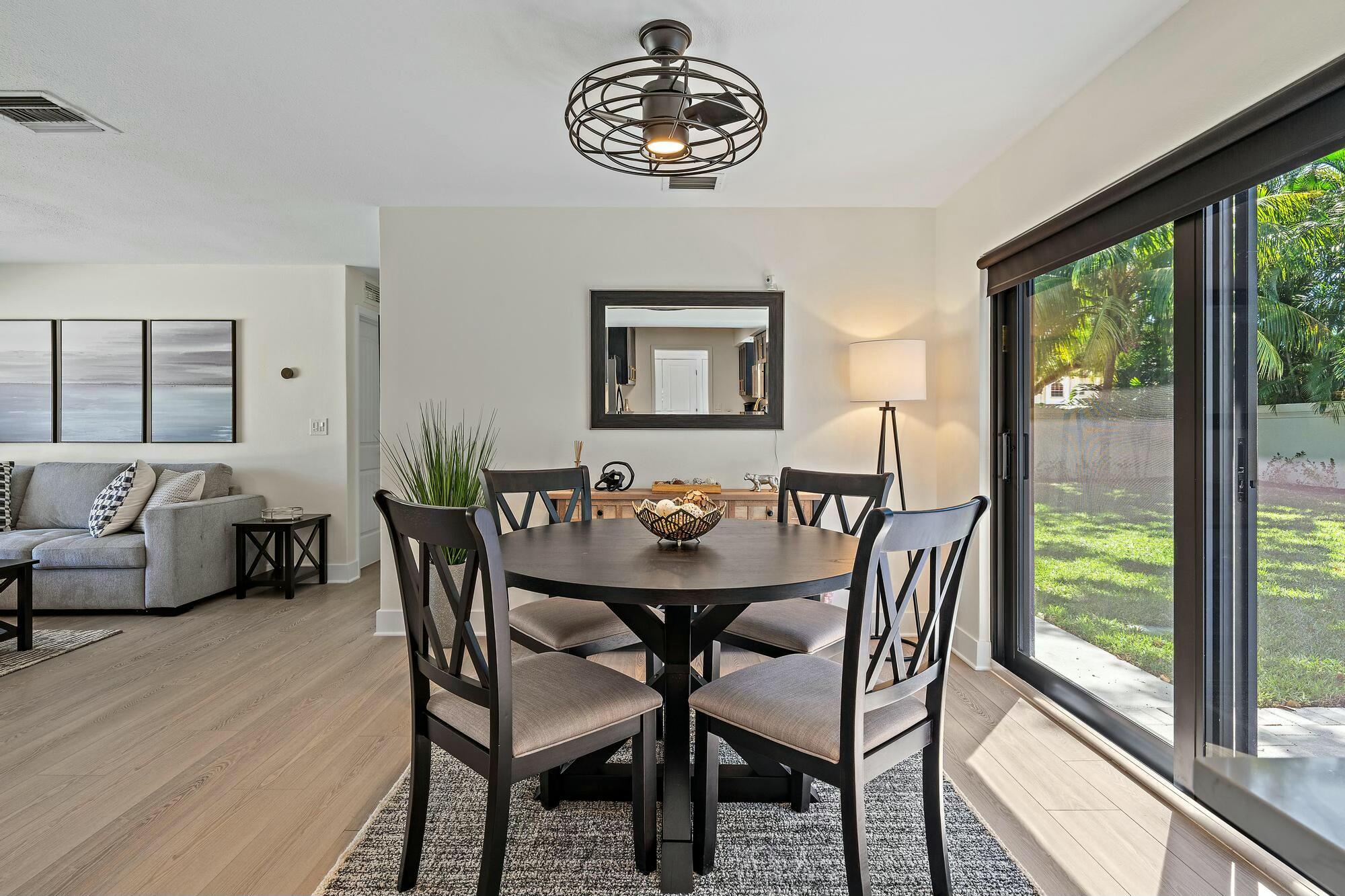 2312 Idlewild Road Palm Beach Gardens, FL 33410 - Photo 12 of 36 tempImage0SMOn7