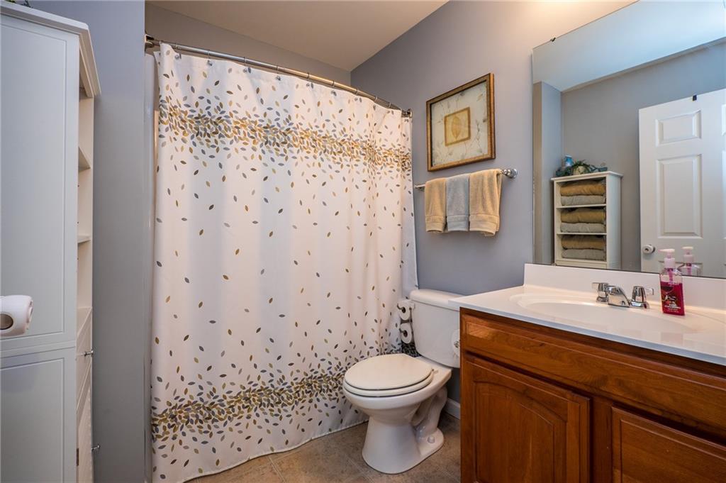 305 Broadstone Drive Mars, PA 16046 - Photo 21 of 25 Guest bathroom