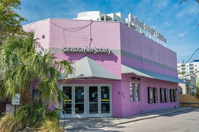 $8,500 | 635 South Orange Avenue, Unit 304, Sarasota, FL 34236