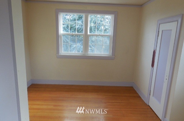 10017 Renton Avenue South Seattle, WA 98178 - Photo 4 of 11 Gallery Image 4