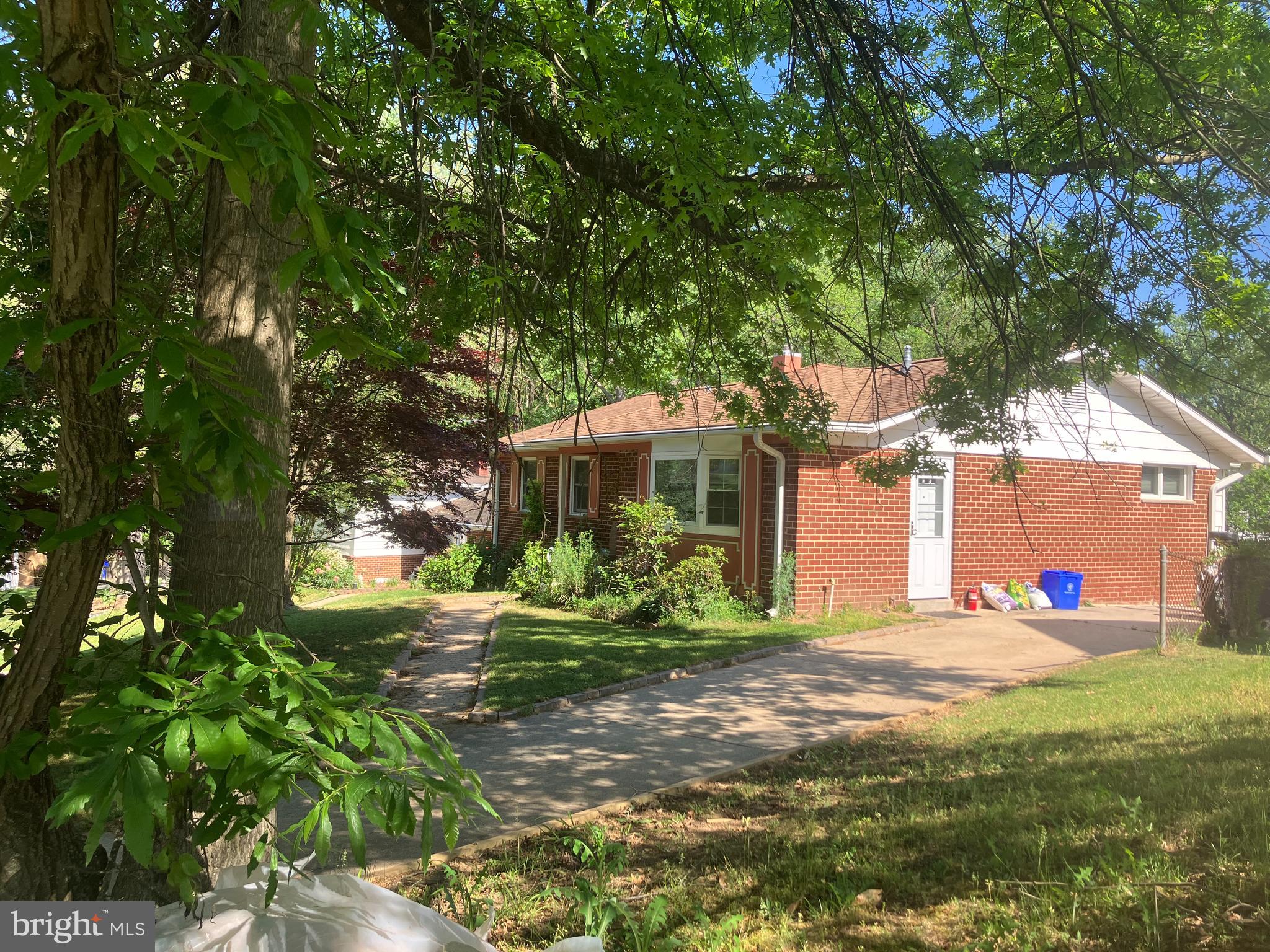 537 East Indian Spring Drive Silver Spring, MD 20901 - Photo 2 of 33