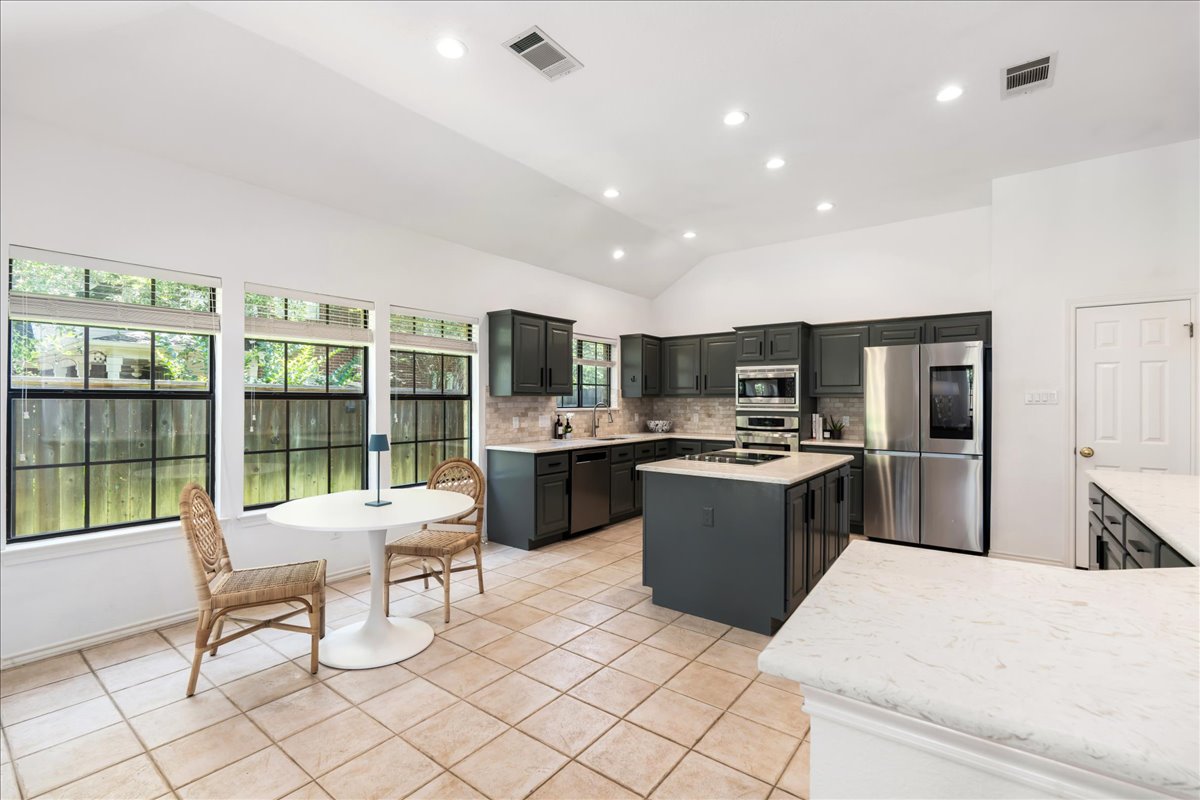 3745 Whitt Loop Austin, TX 78749 - Photo 11 of 40