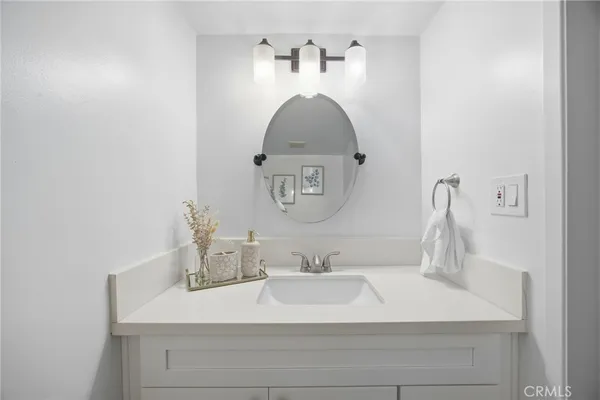 $515,000 | 1239 Rosecrans Avenue, Unit 11, Gardena, CA 90247