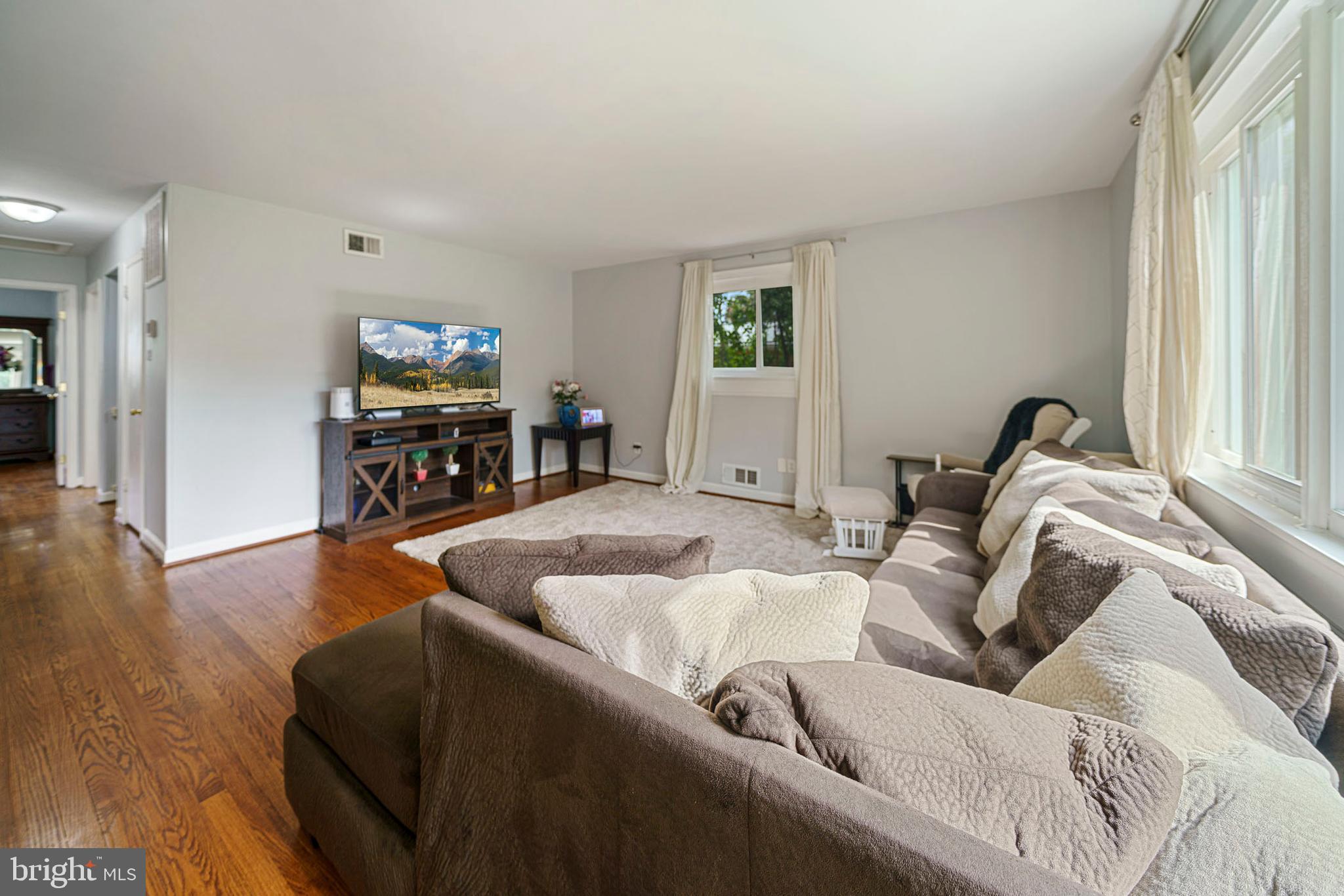 12001 Galena Road Rockville, MD 20852 - Photo 14 of 60 Family Room