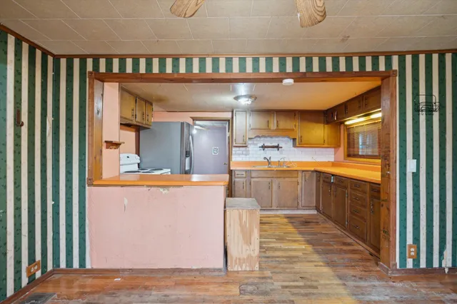 $124,900 | 26412 H Drive North, Albion, MI 49224