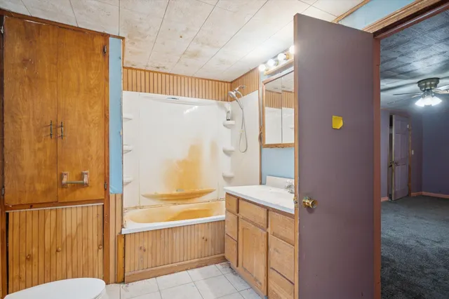 $124,900 | 26412 H Drive North, Albion, MI 49224