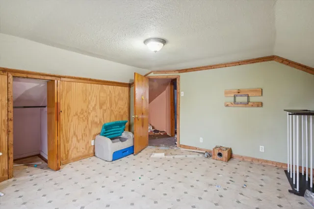 $124,900 | 26412 H Drive North, Albion, MI 49224