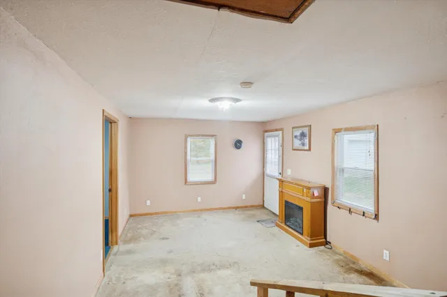 $124,900 | 26412 H Drive North, Albion, MI 49224