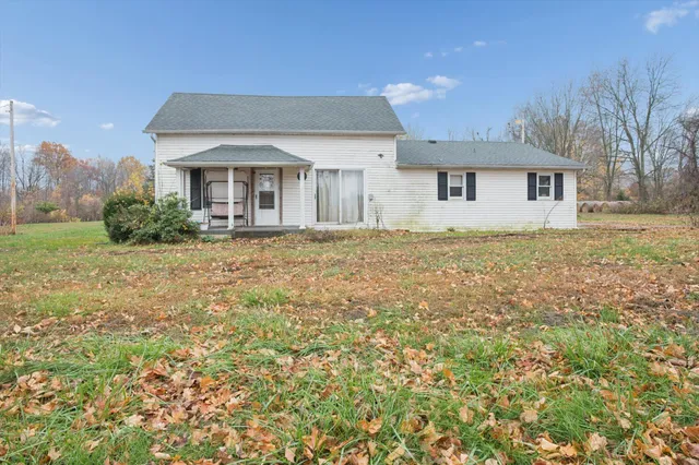 $124,900 | 26412 H Drive North, Albion, MI 49224