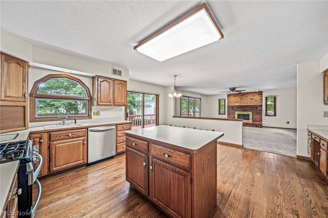 6325 Coldstream Road Cleveland, OH 44143 - Photo 5 of 20 Gallery Image 5