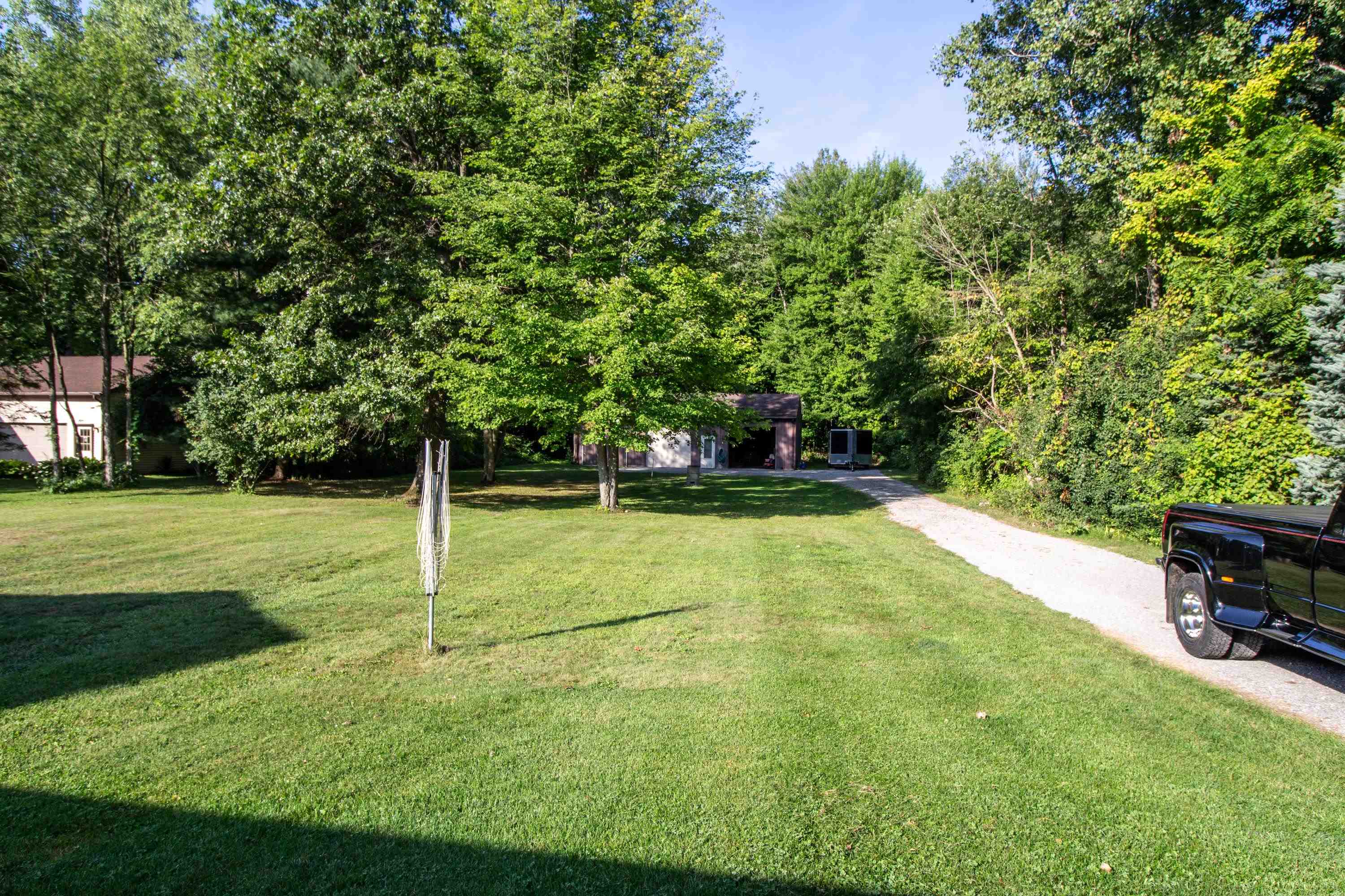 6345 North Seymour Road Flushing, MI 48433 - Photo 45 of 53 50087419-44.JPG