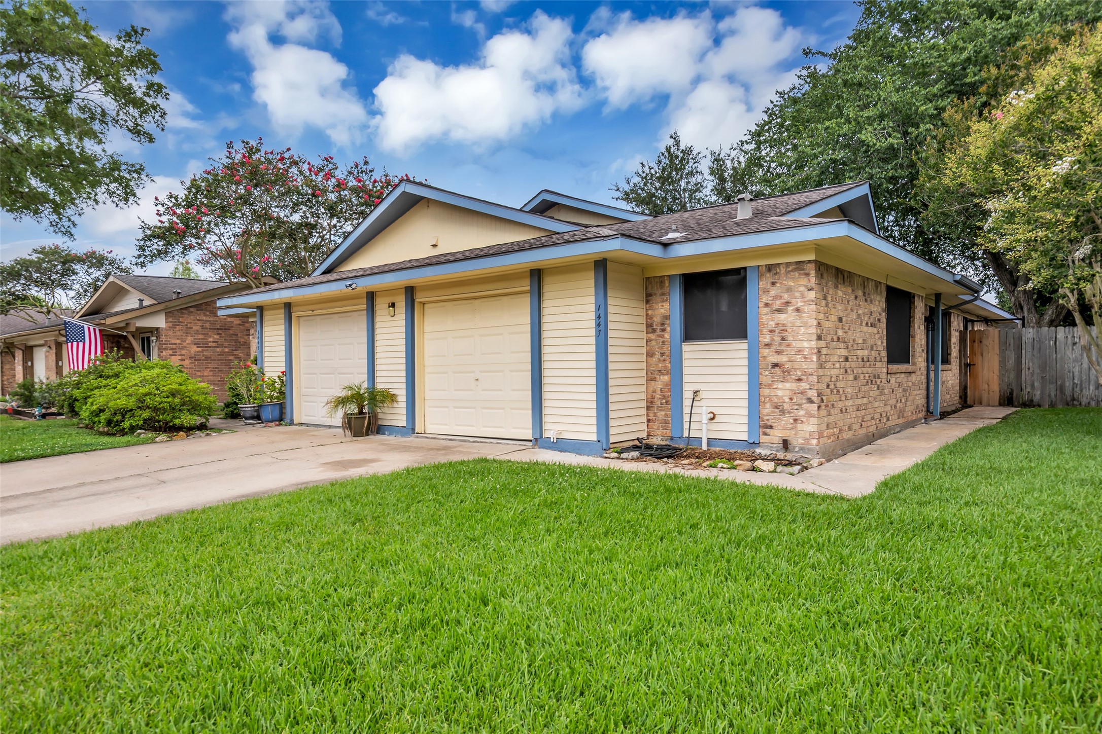 1447 Silverpines Road Houston, TX 77062 - Photo 2 of 17
