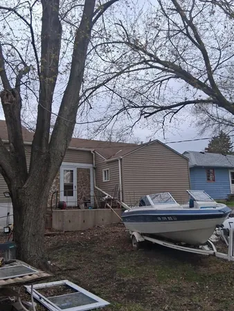 $49,900 | 122 5th Street, Clinton, MN 56225