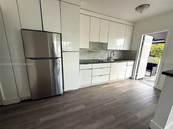 $2,000 | 1885 Southwest 4th Street, Unit 3, Miami, FL 33135