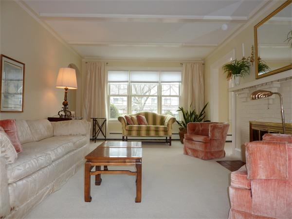 135 Watson Road Belmont, MA 02478 - Photo 11 of 16