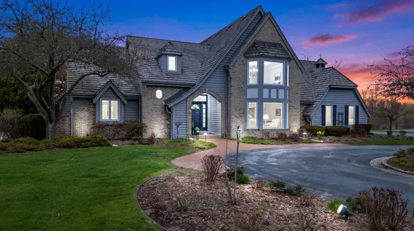 $900,000 | 702 West Haddonstone Place, Mequon, WI 53092