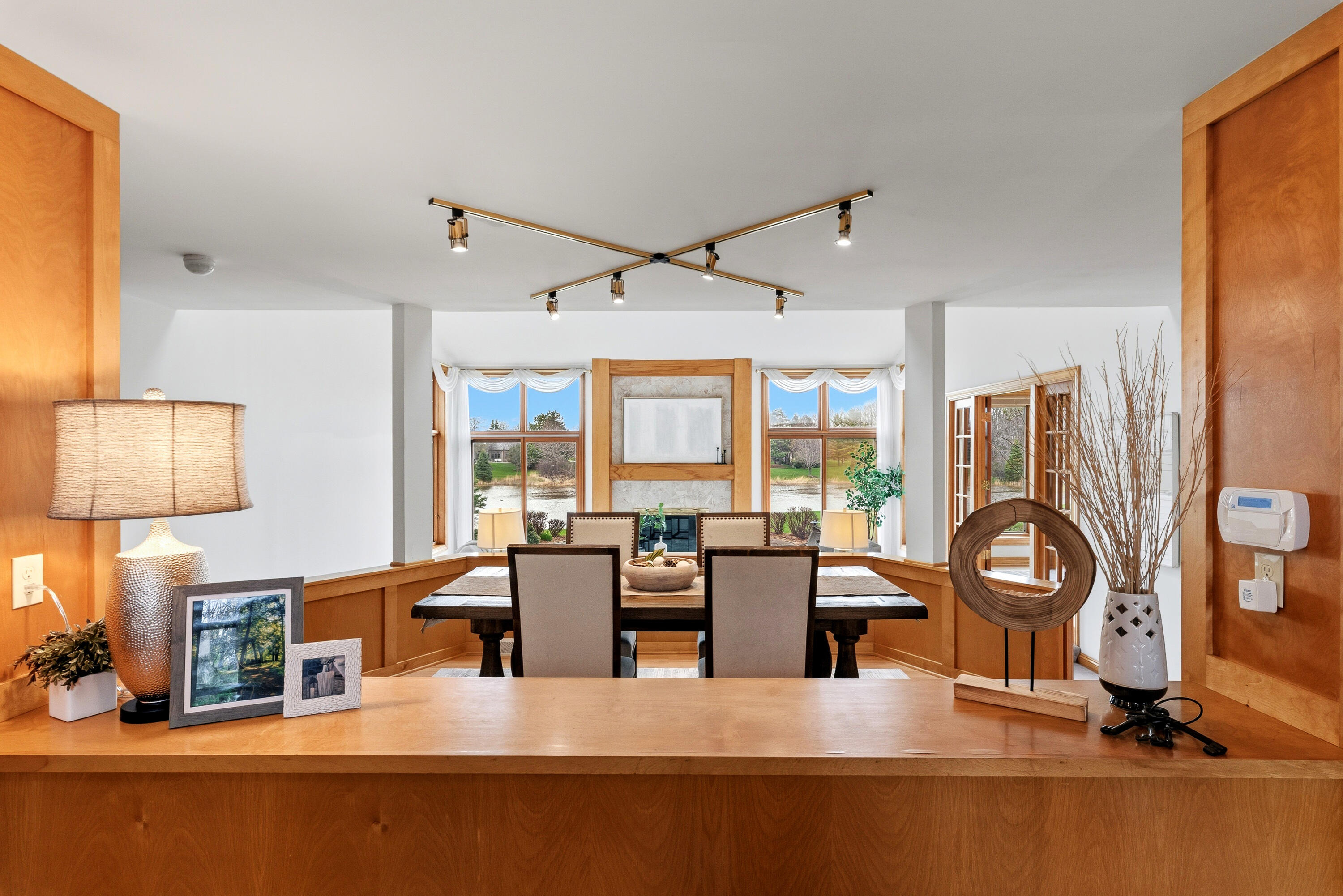 702 West Haddonstone Place Mequon, WI 53092 - Photo 11 of 49 Foyer to Dining