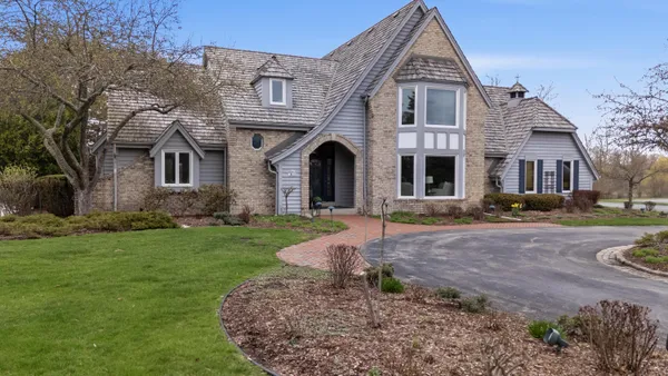 $900,000 | 702 West Haddonstone Place, Mequon, WI 53092