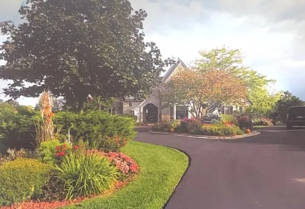 $900,000 | 702 West Haddonstone Place, Mequon, WI 53092