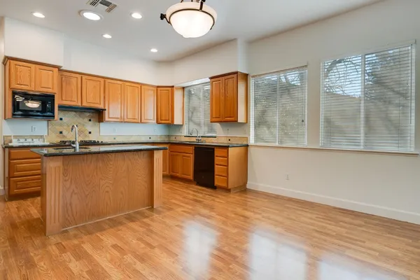 $888,000 | 231 Crenshaw Court, Granite Bay, CA 95746