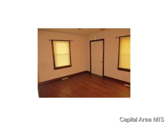 2916 South 3rd Street Springfield, IL 62703 - Photo 3 of 8