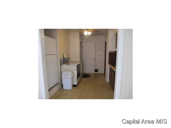 2916 South 3rd Street Springfield, IL 62703 - Photo 4 of 8