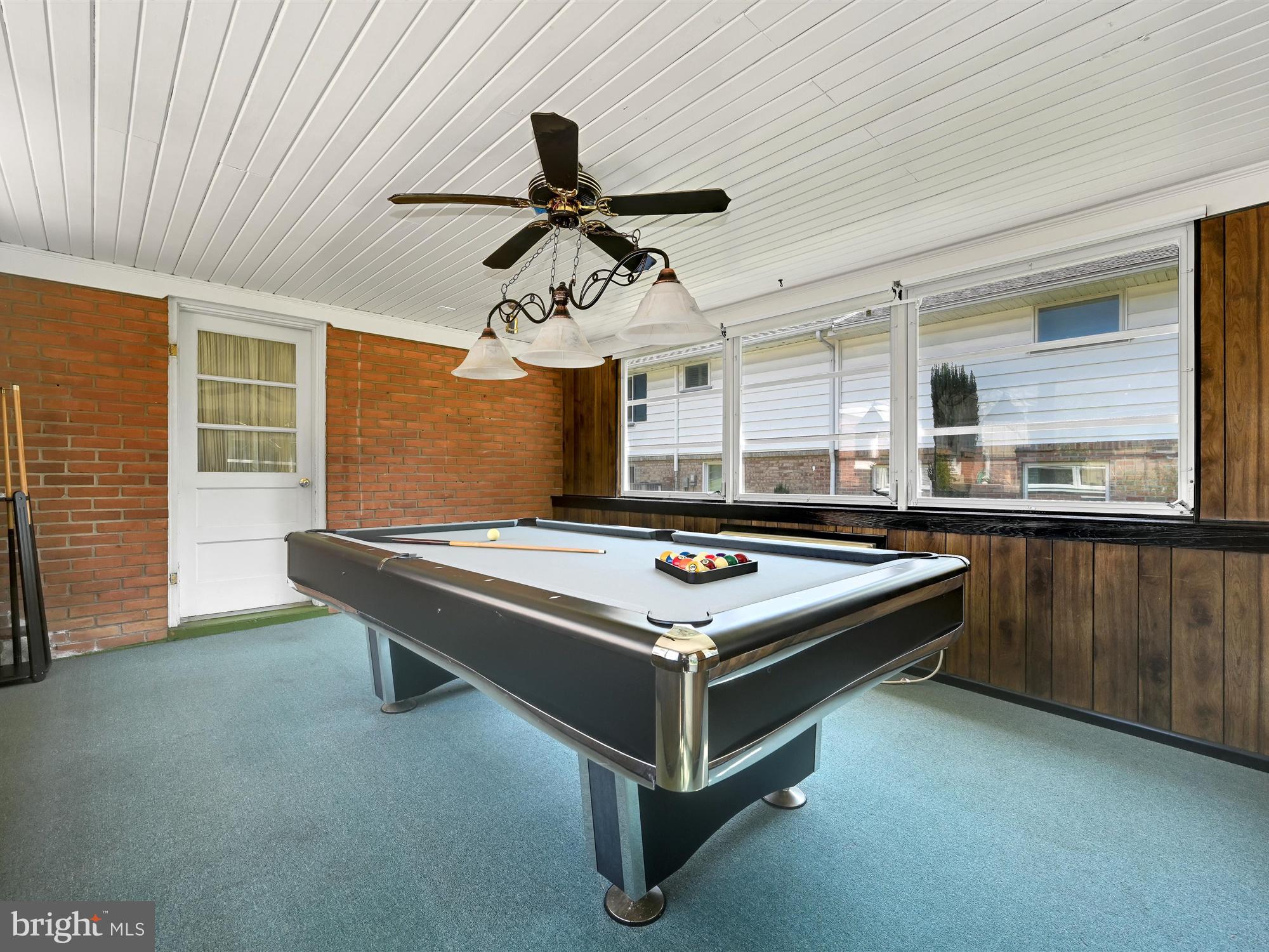 2632 Royal Road Lancaster, PA 17603 - Photo 22 of 27 Sunroom