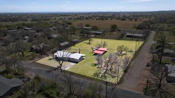 $180,000 | 405 East Rainey Street, Mason, TX 76856