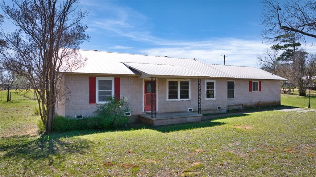 405 East Rainey Street Mason, TX 76856 - Photo 2 of 18