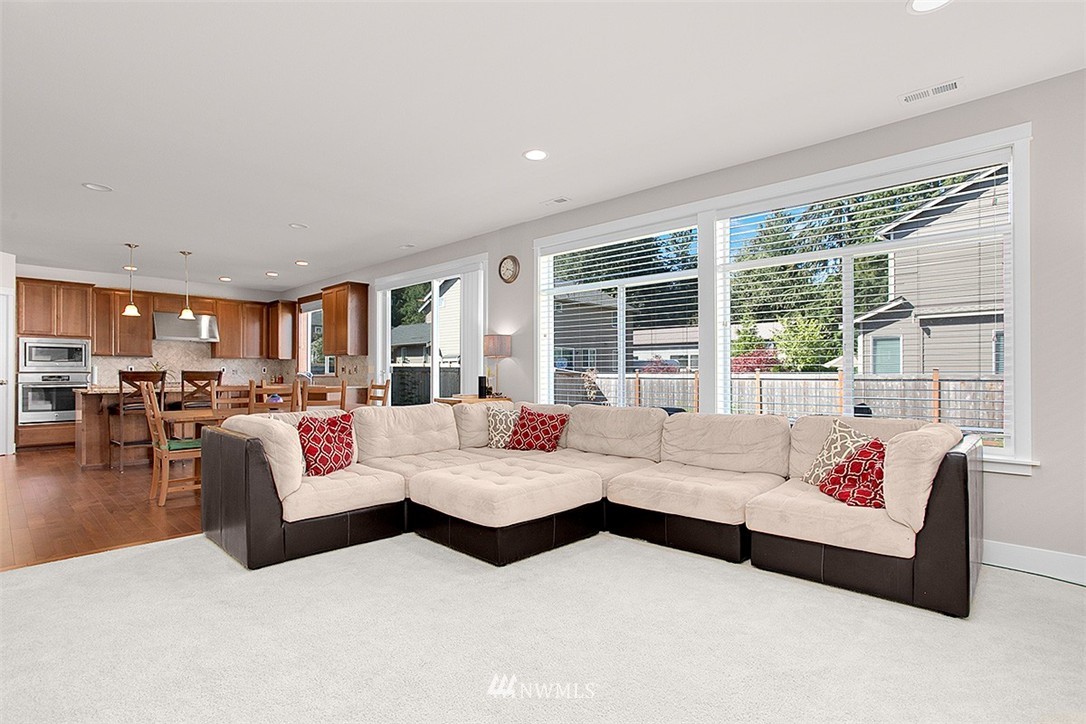 3711 221st Place Southeast Bothell, WA 98021 - Photo 8 of 25