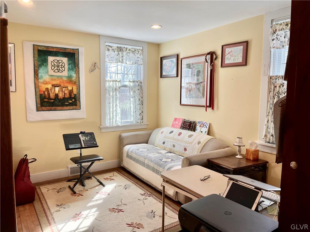 2030 Park Road Easton, PA 18045 - Photo 25 of 40 a living room with furniture and a window