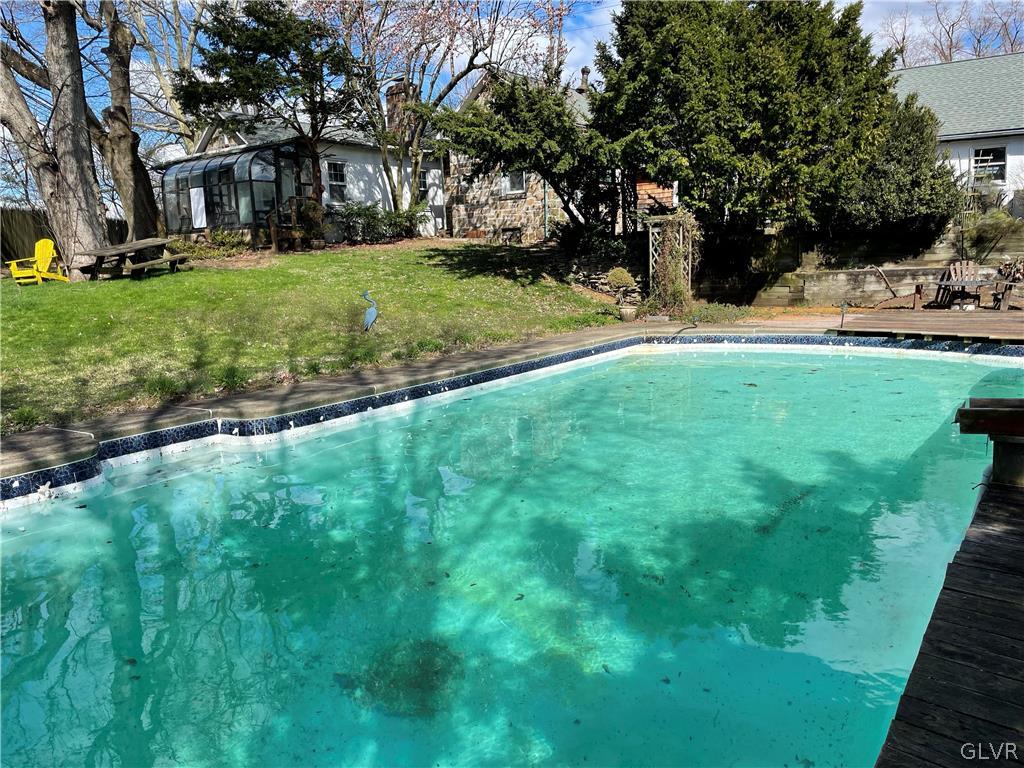 2030 Park Road Easton, PA 18045 - Photo 38 of 40 a view of a yard with palm trees