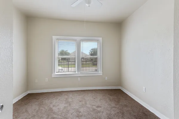 $1,475 | 4324 Avenue H, Galveston, TX 77550