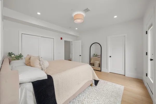 $1,750,000 | 136 West 8th Street, Unit 3, Boston, MA 02127