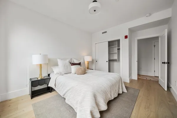 $1,750,000 | 136 West 8th Street, Unit 3, Boston, MA 02127