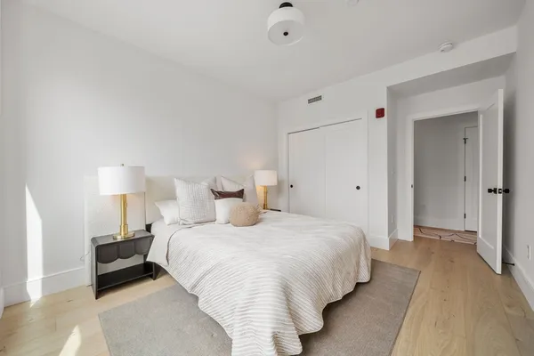 $1,750,000 | 136 West 8th Street, Unit 3, Boston, MA 02127