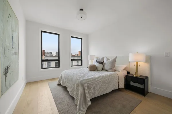 $1,750,000 | 136 West 8th Street, Unit 3, Boston, MA 02127