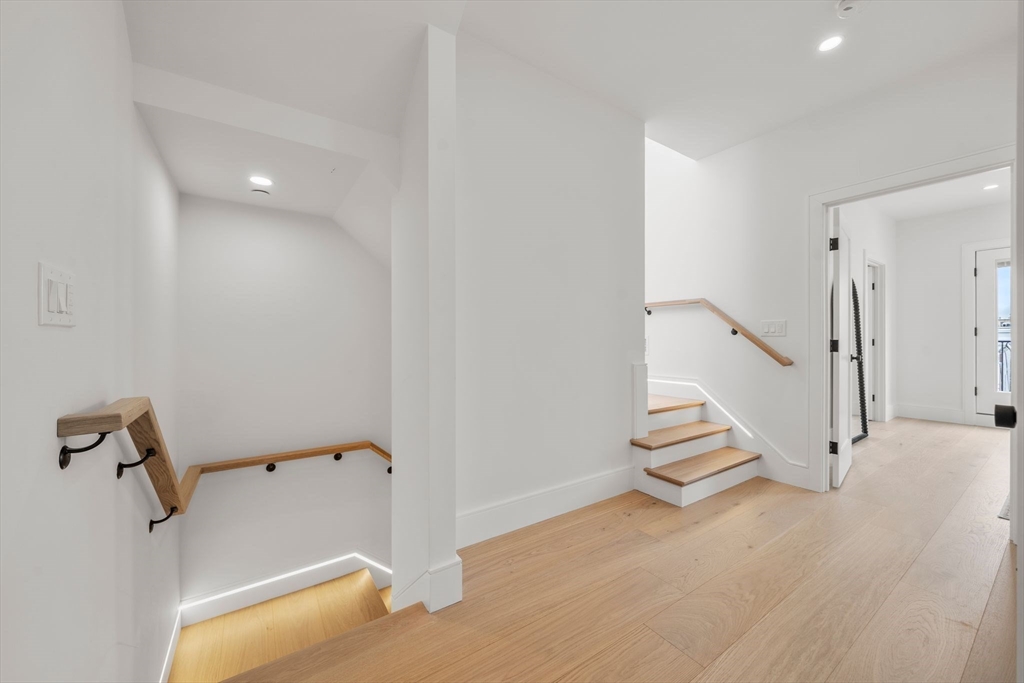 136 West 8th Street, Unit 3 Boston, MA 02127 - Photo 26 of 30