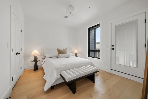$1,750,000 | 136 West 8th Street, Unit 3, Boston, MA 02127