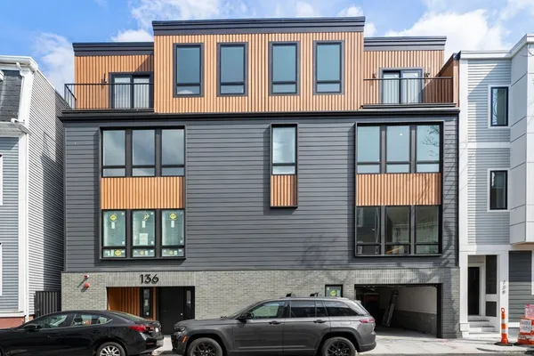 $1,750,000 | 136 West 8th Street, Unit 3, Boston, MA 02127