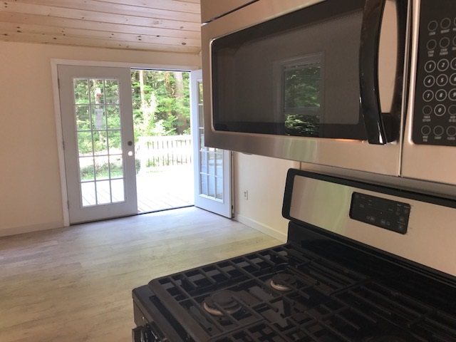 23 Elaine Road Middleton, NH 03887 - Photo 5 of 13