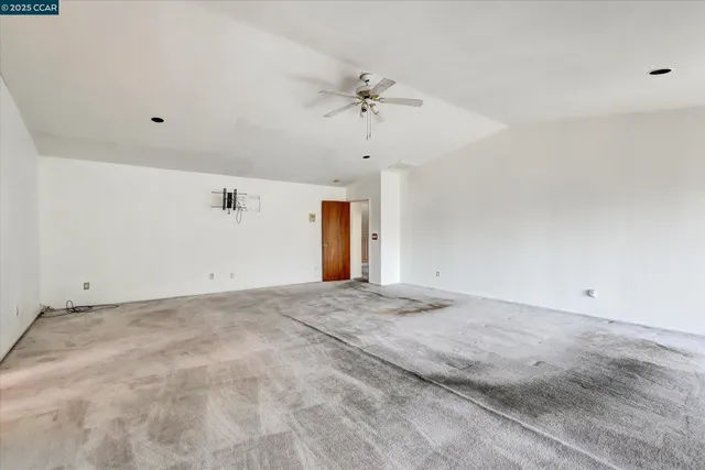 $895,000 | 1069 16th Street, Oakland, CA 94607