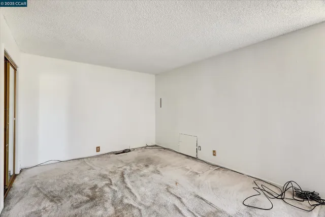 $895,000 | 1069 16th Street, Oakland, CA 94607