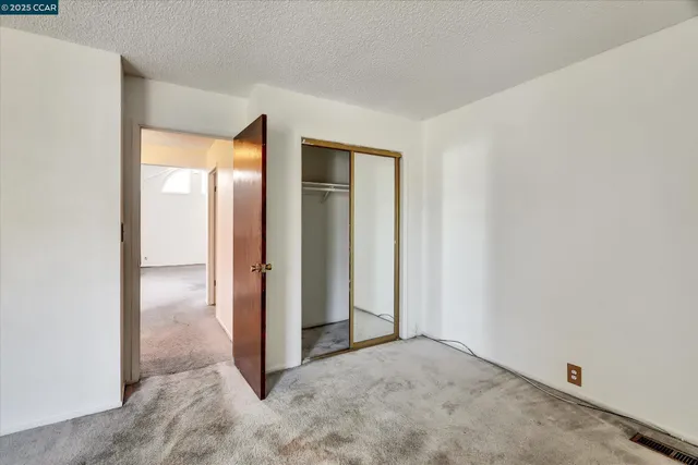 $895,000 | 1069 16th Street, Oakland, CA 94607