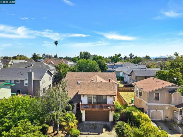$895,000 | 1069 16th Street, Oakland, CA 94607