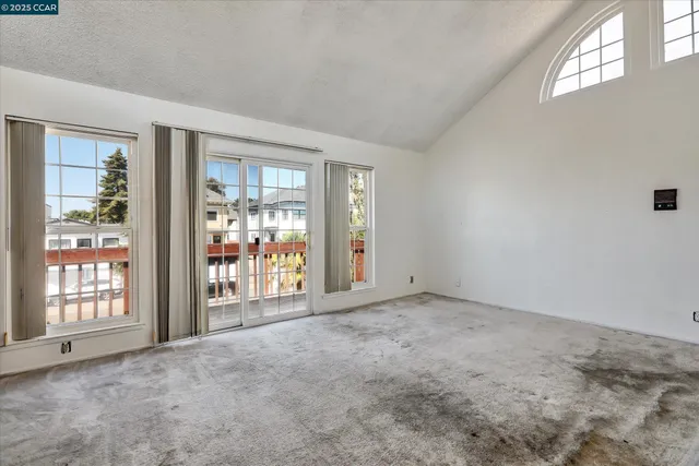 $895,000 | 1069 16th Street, Oakland, CA 94607