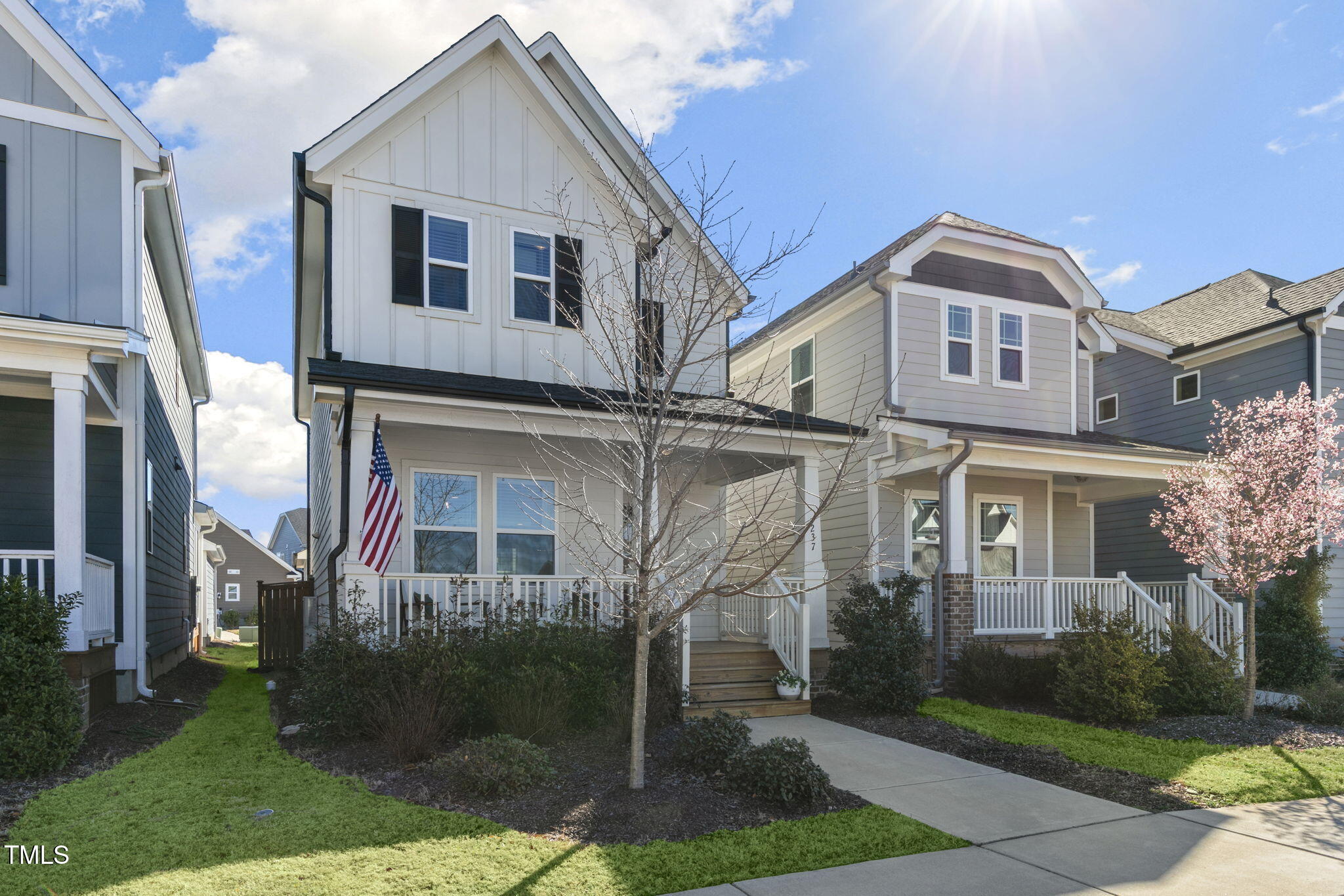 237 Daniel Ridge Road Wendell, NC 27591 - Photo 3 of 41 a front view of a house with garden